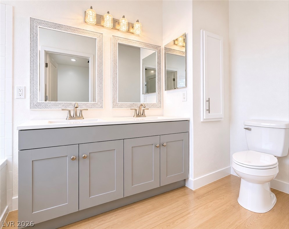 Photo 8 of 16, 5415 W Harmon Avenue #1017