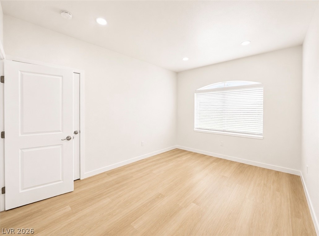 Photo 10 of 16, 5415 W Harmon Avenue #1017
