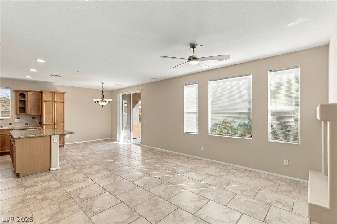 Photo 4 of 6127 W Levi Avenue