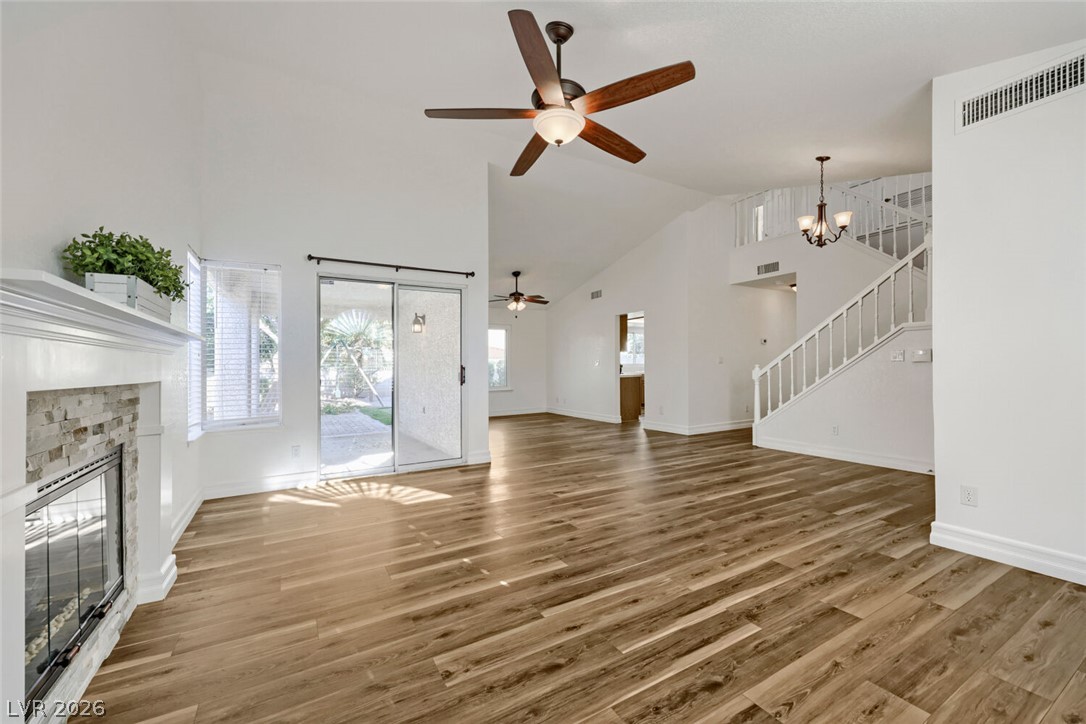 Photo 3 of 2105 Fountain Springs Drive