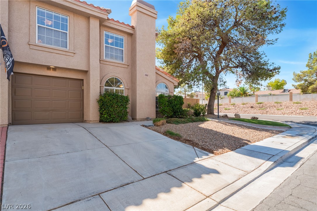 Photo 4 of 2841 Floral Peak Drive