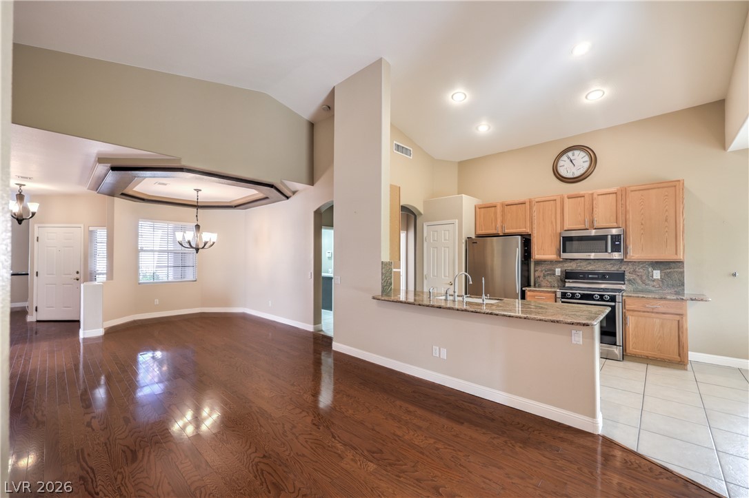 Photo 7 of 38, 3432 Coconino Lane