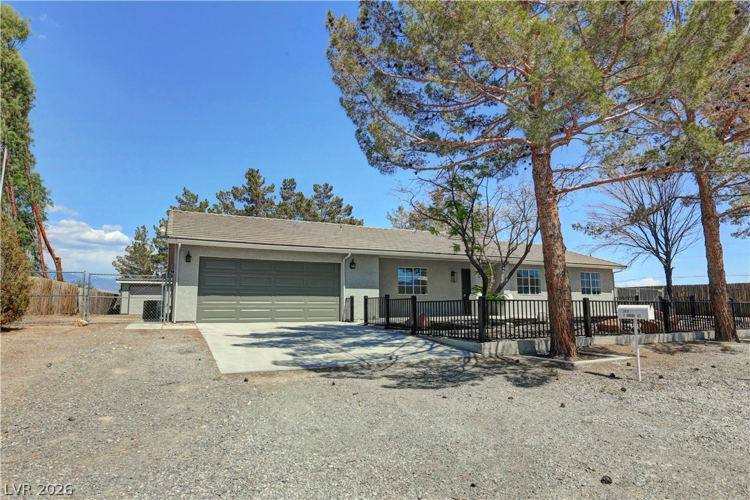 Photo 3 of 3471 S Adobe Court