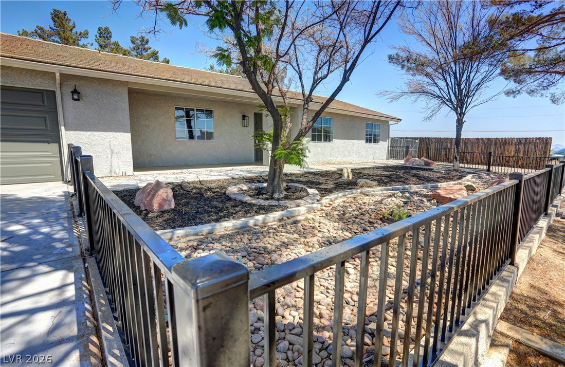 Photo 4 of 3471 S Adobe Court