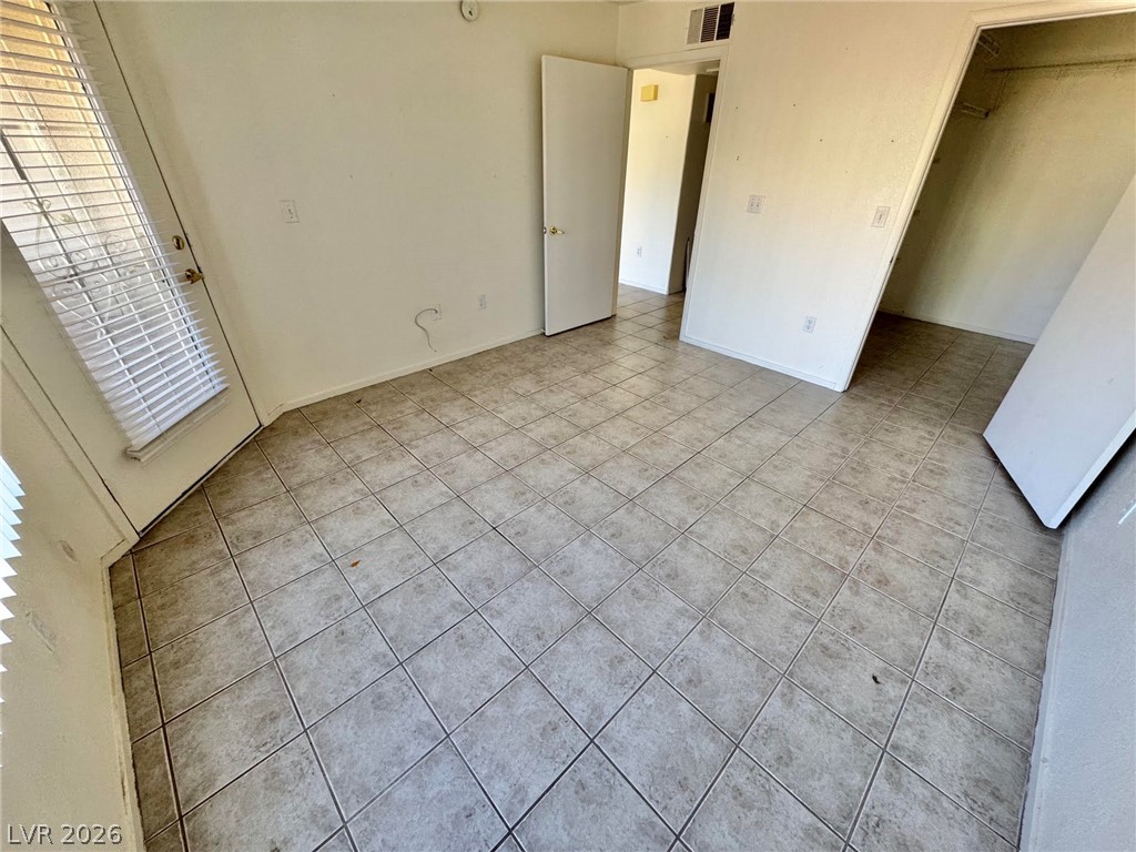 Photo 17 of 24, 5710 E Tropicana Avenue #1065