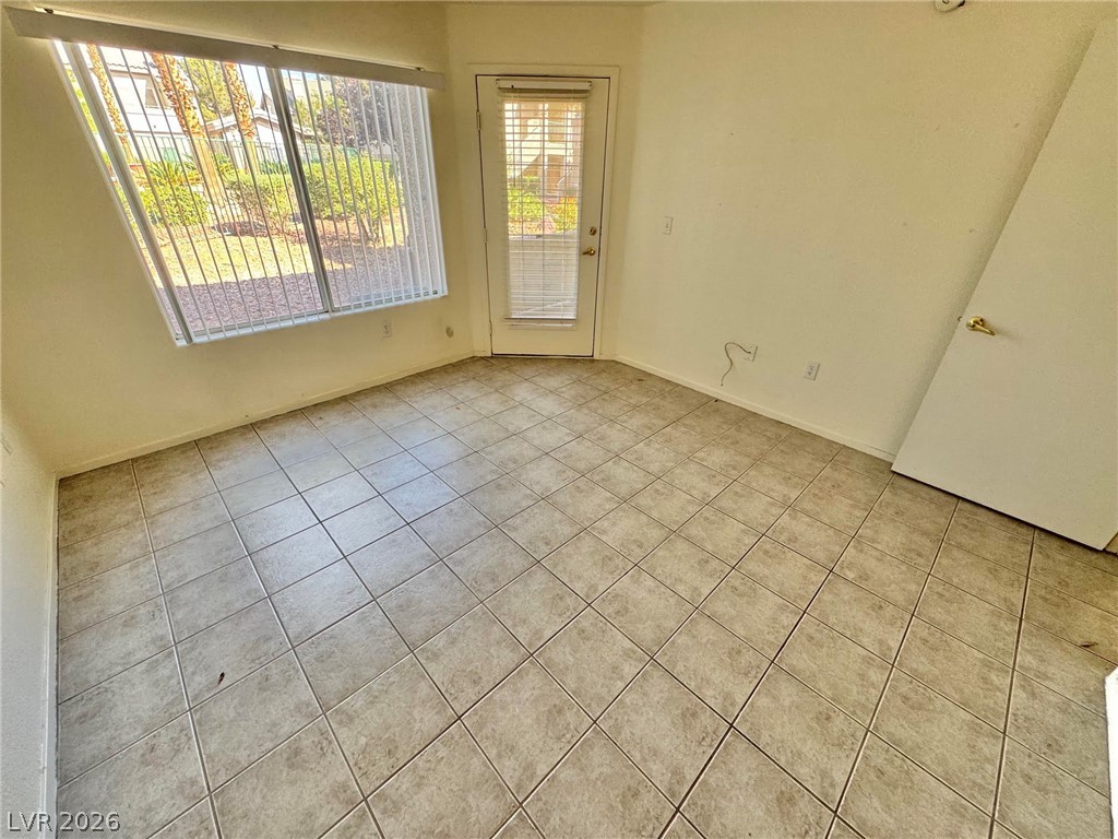 Photo 18 of 24, 5710 E Tropicana Avenue #1065