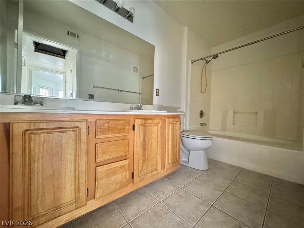 Photo 21 of 24, 5710 E Tropicana Avenue #1065