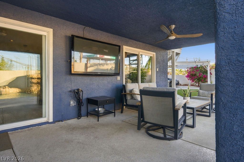 Photo 18 of 48, 8620 Panuco Way