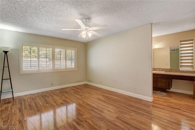 Photo 20 of 42, 6616 Treadway Lane