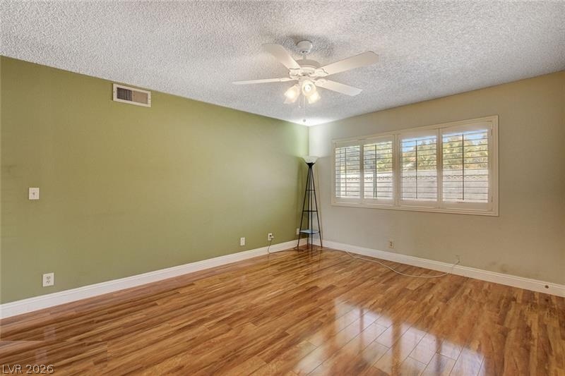 Photo 21 of 42, 6616 Treadway Lane