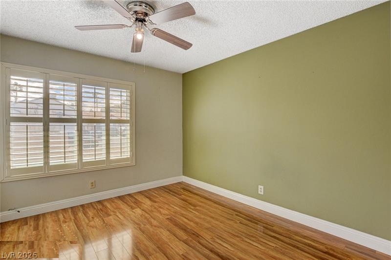 Photo 26 of 42, 6616 Treadway Lane