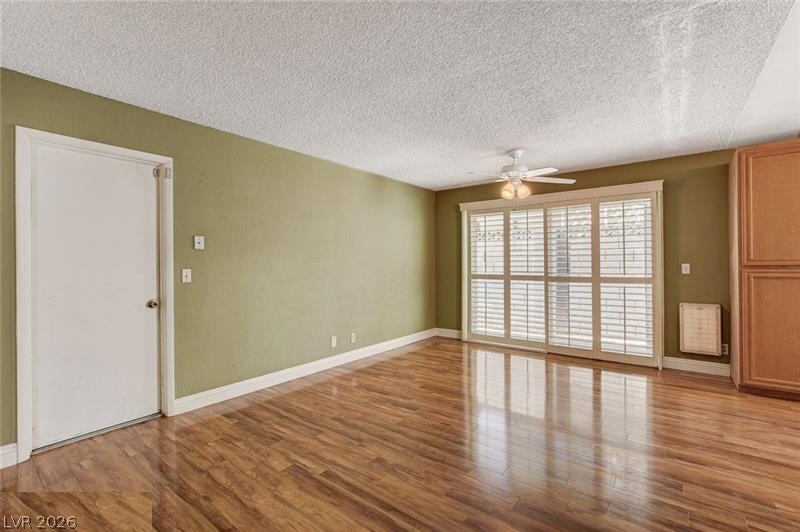 Photo 9 of 42, 6616 Treadway Lane