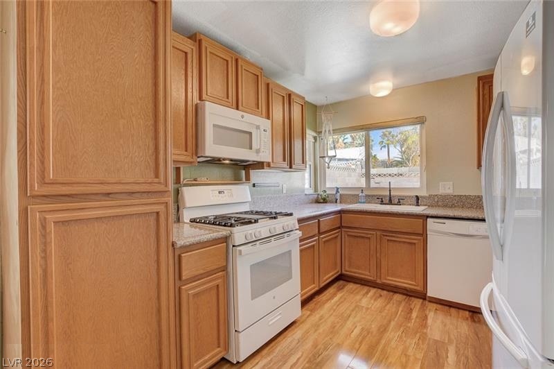 Photo 13 of 42, 6616 Treadway Lane
