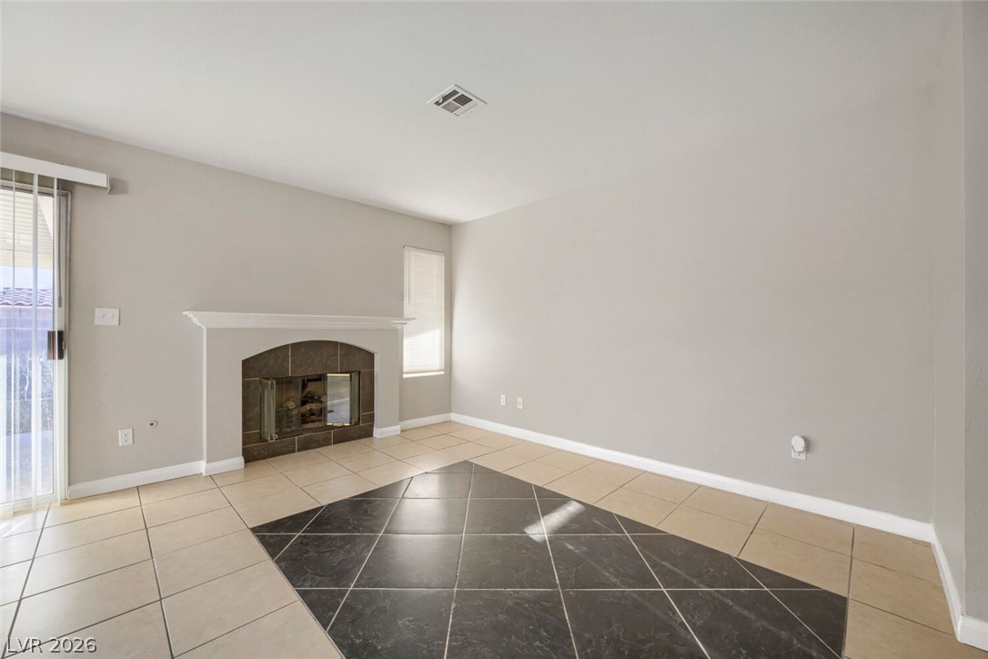 Photo 6 of 29, 5760 Spindletree Lane