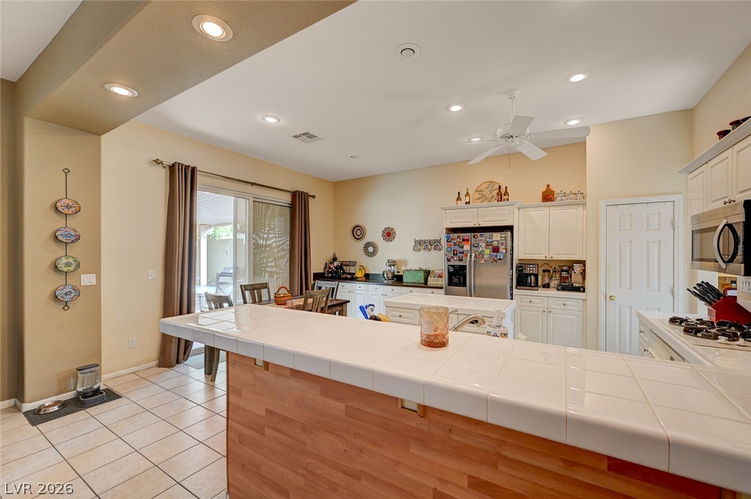 Photo 13 of 49, 2970 Matese Drive