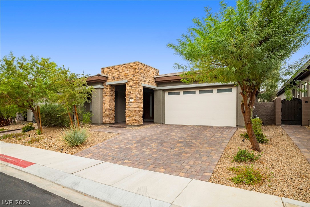 37 Reflection Bay Drive, Henderson