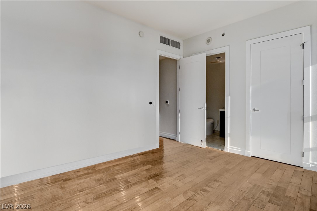Photo 18 of 88, 4575 DEAN MARTIN Drive #1212