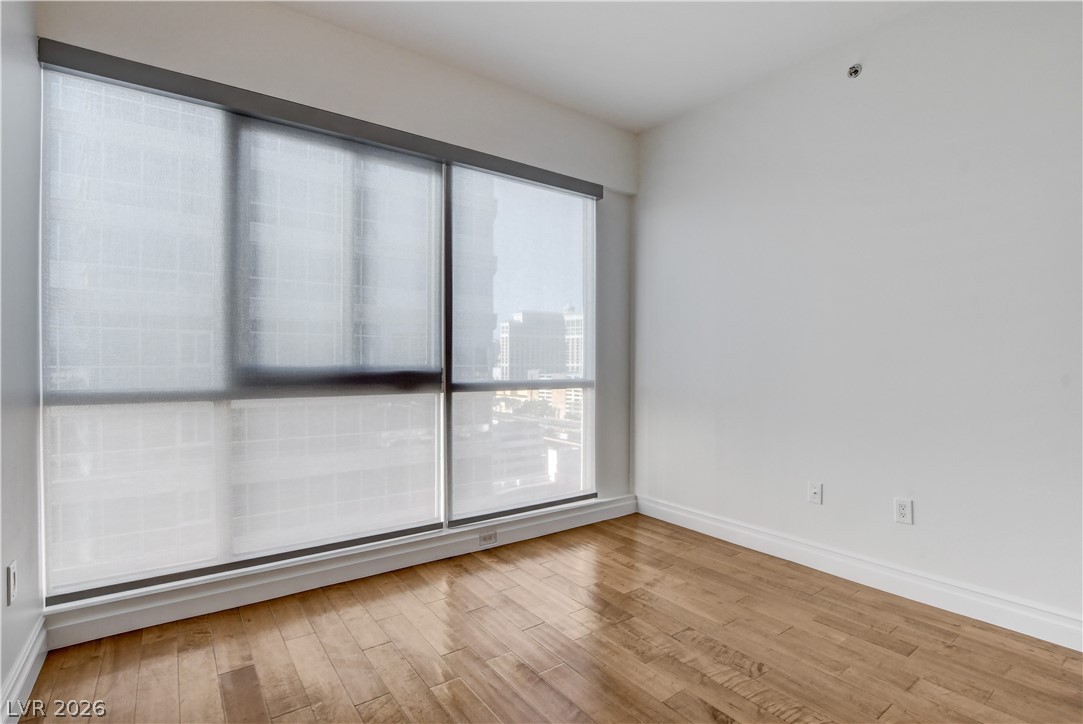 Photo 23 of 88, 4575 DEAN MARTIN Drive #1212