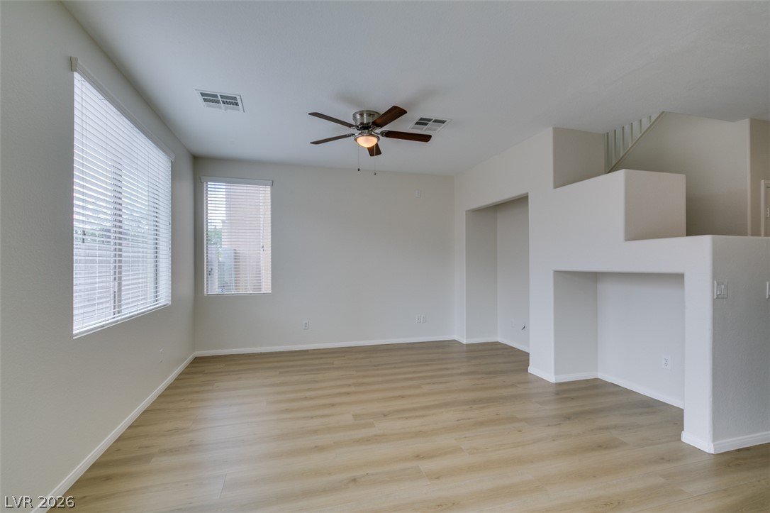 Photo 9 of 41, 5512 Grand Rapids Street