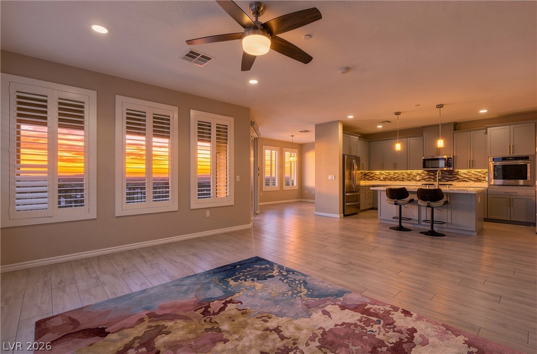 Photo 8 of 93, 2555 Hampton Road #7304