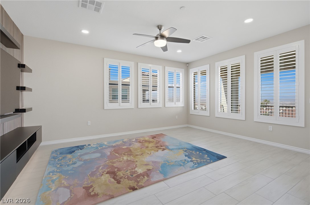 Photo 42 of 93, 2555 Hampton Road #7304