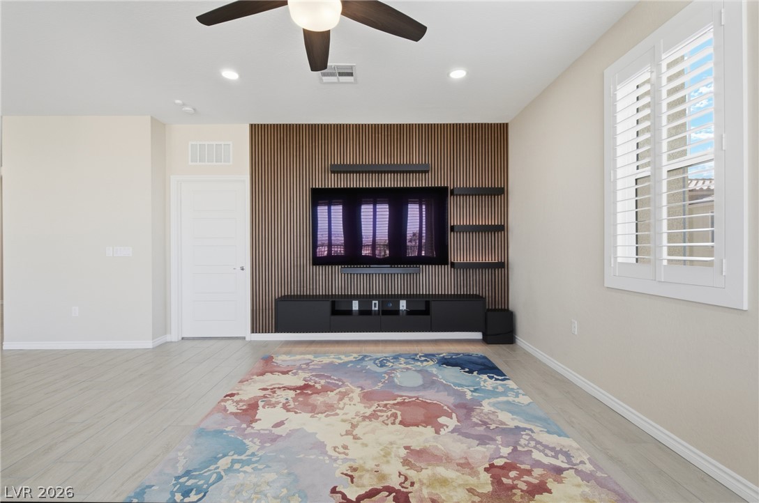 Photo 44 of 93, 2555 Hampton Road #7304