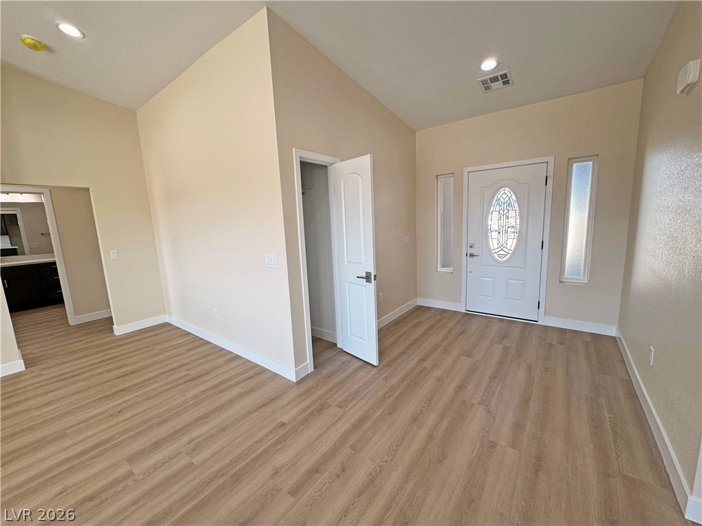 Photo 3 of 2641 W Carnation Way