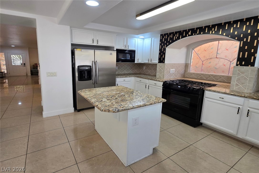 Photo 11 of 38, 10766 Artesia Wells Street
