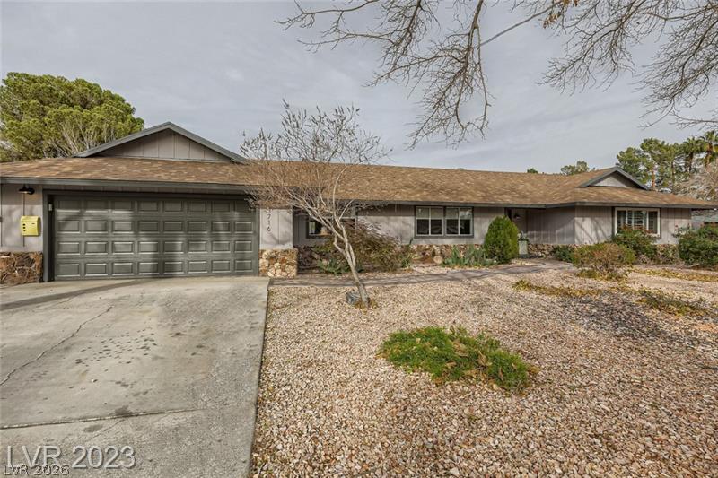 Photo 9 of 26, 3716 Greencrest Drive