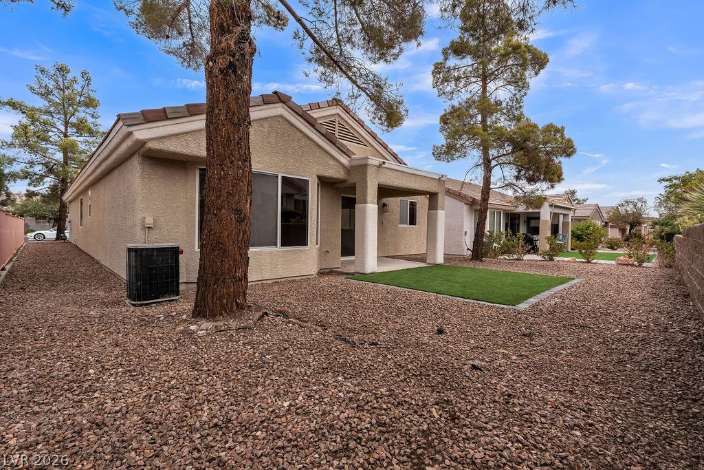 Photo 24 of 58, 2139 Chapman Ranch Drive