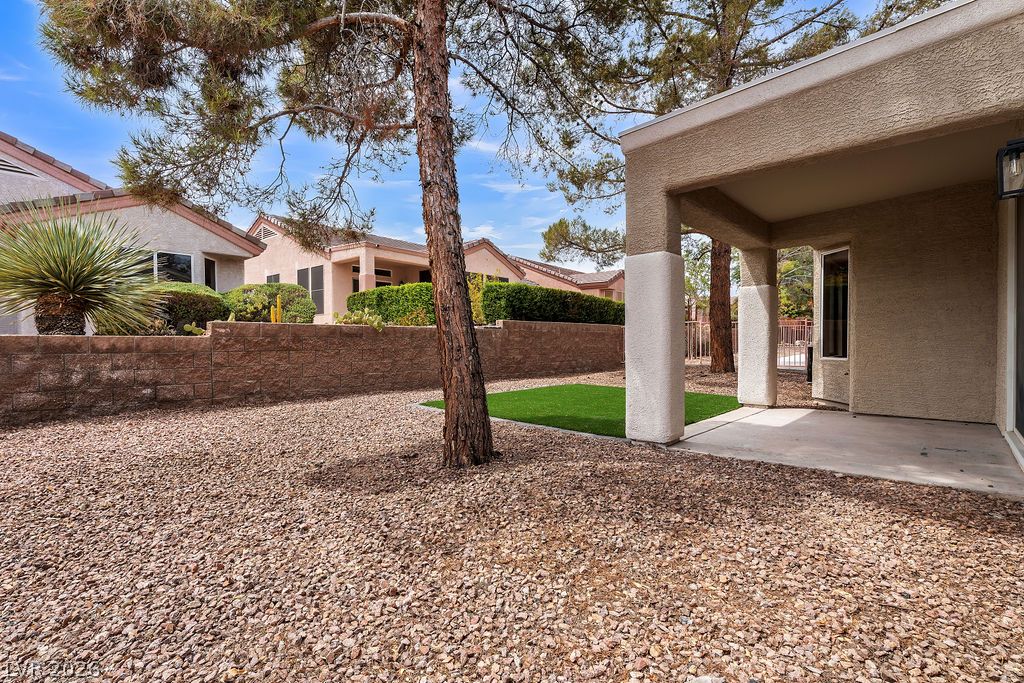 Photo 26 of 58, 2139 Chapman Ranch Drive