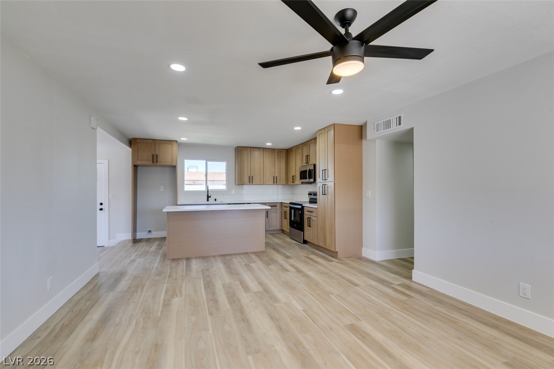 Photo 8 of 42, 5920 Forrest Hills Lane