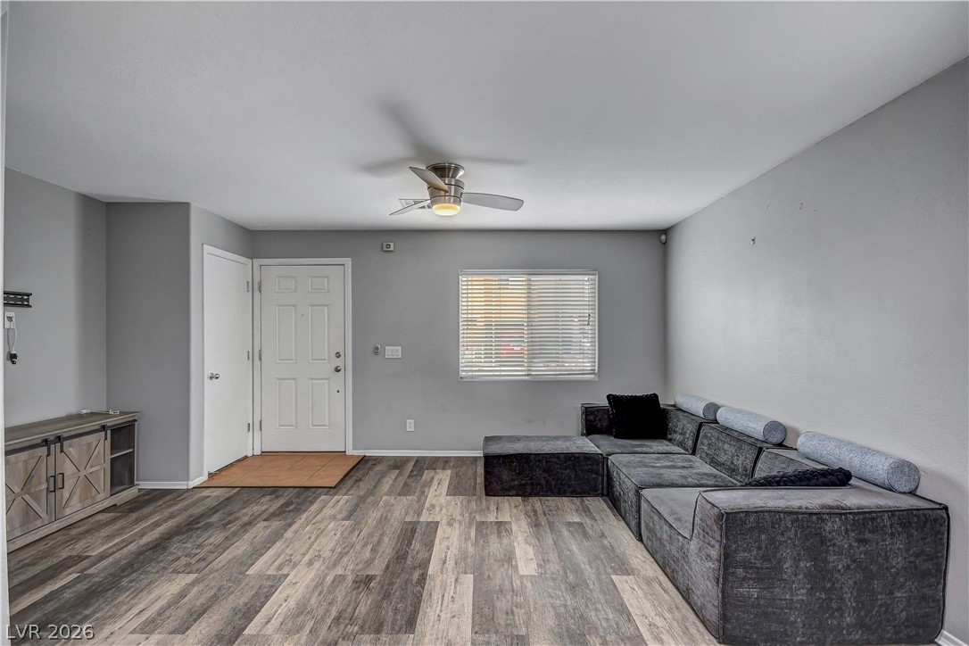 Photo 7 of 27, 9052 Pearl Cotton Avenue