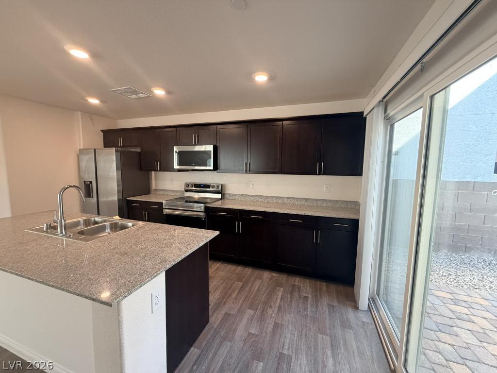 Photo 5 of 6960 Diamond Blue Street