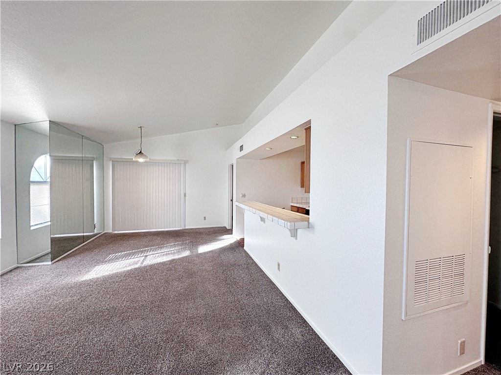 Photo 7 of 25, 7570 W Flamingo Road #215
