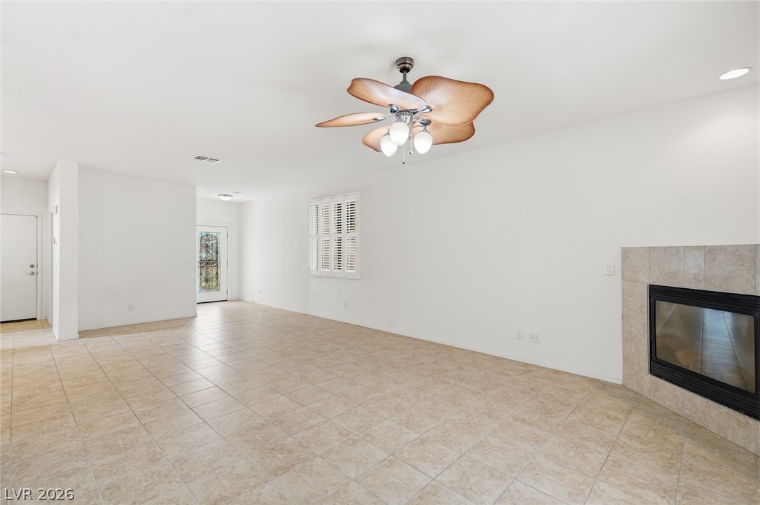 Photo 7 of 31, 8937 Veneroso Street
