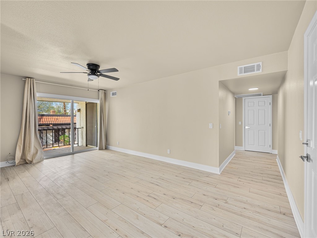 Photo 8 of 28, 1405 Vegas Valley Drive #226