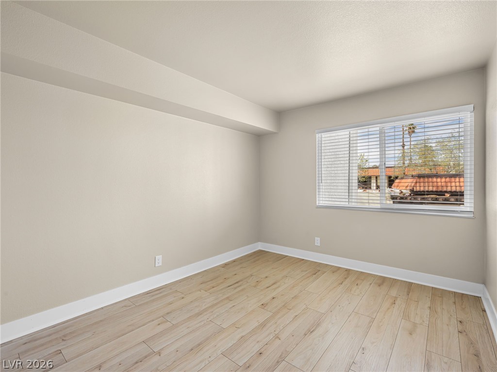 Photo 17 of 28, 1405 Vegas Valley Drive #226
