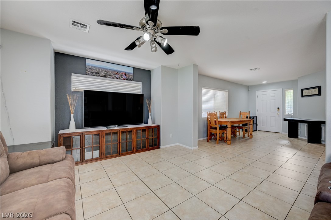 Photo 9 of 54, 1818 Quartz Landing Avenue