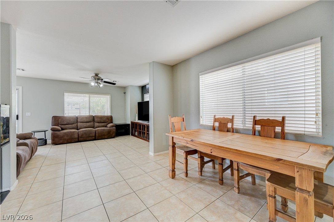 Photo 3 of 1818 Quartz Landing Avenue