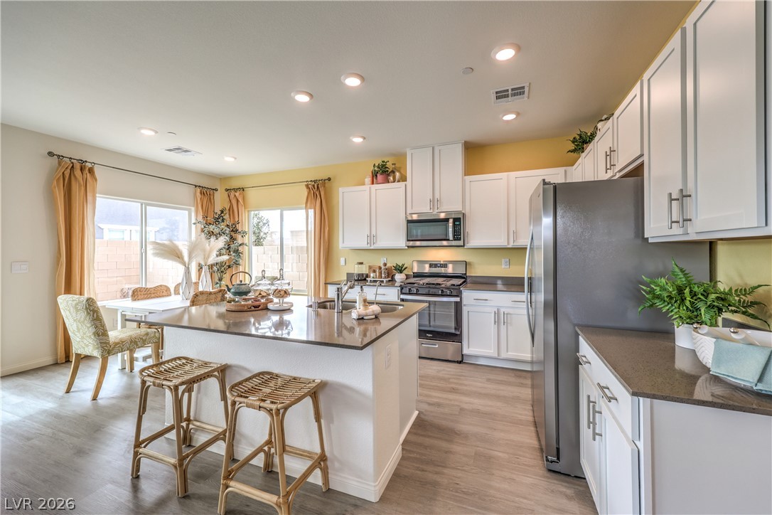 Photo 9 of 42, 1204 Sun Parakeet Drive