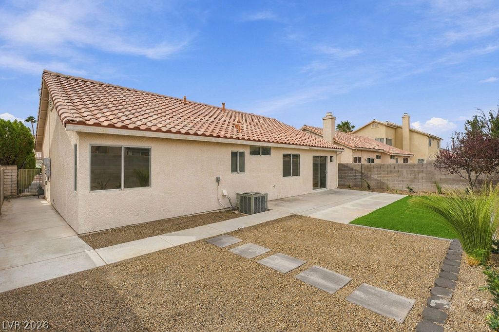Photo 5 of 1650 Walingwood Drive