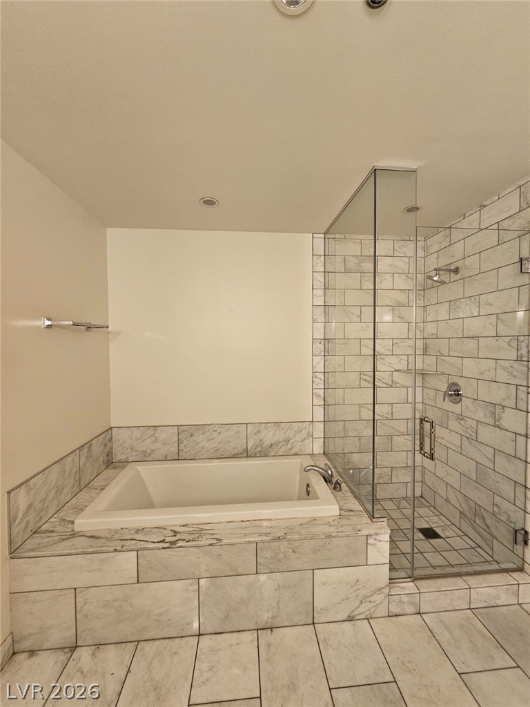 Photo 7 of 10, 4471 Dean Martin Drive #1105