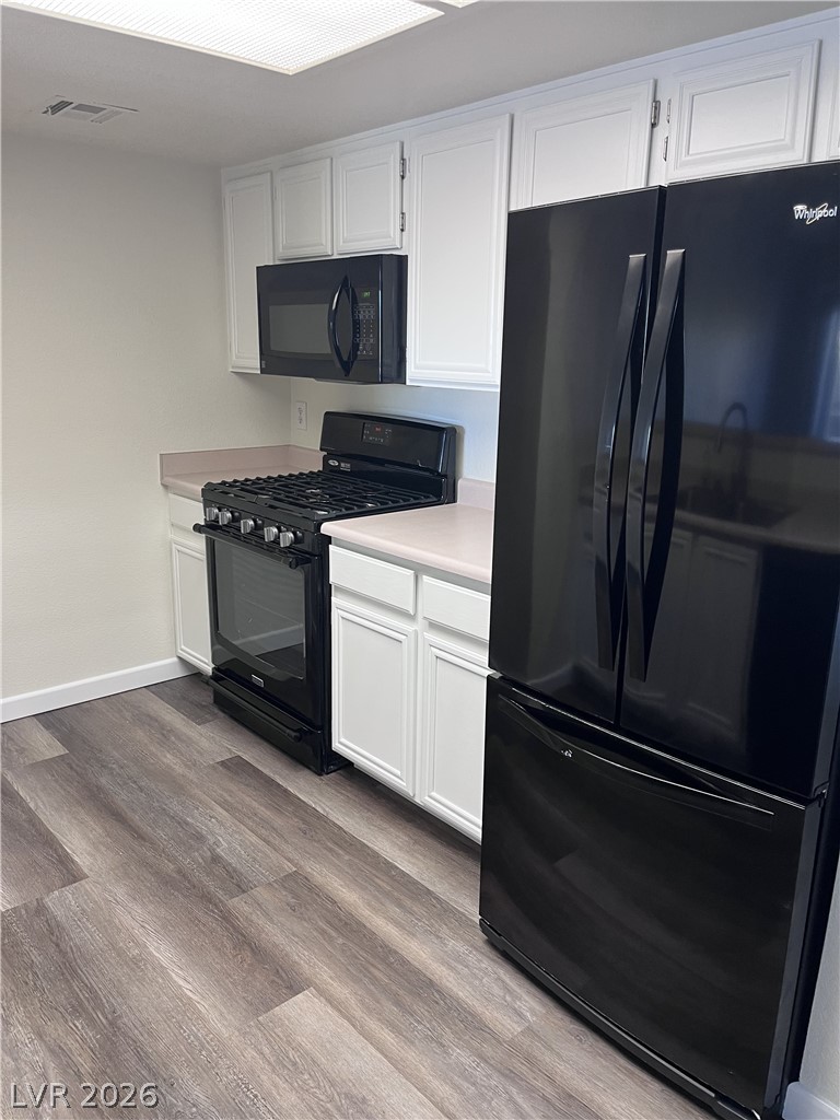 Photo 13 of 22, 8070 W Russell Road #2115
