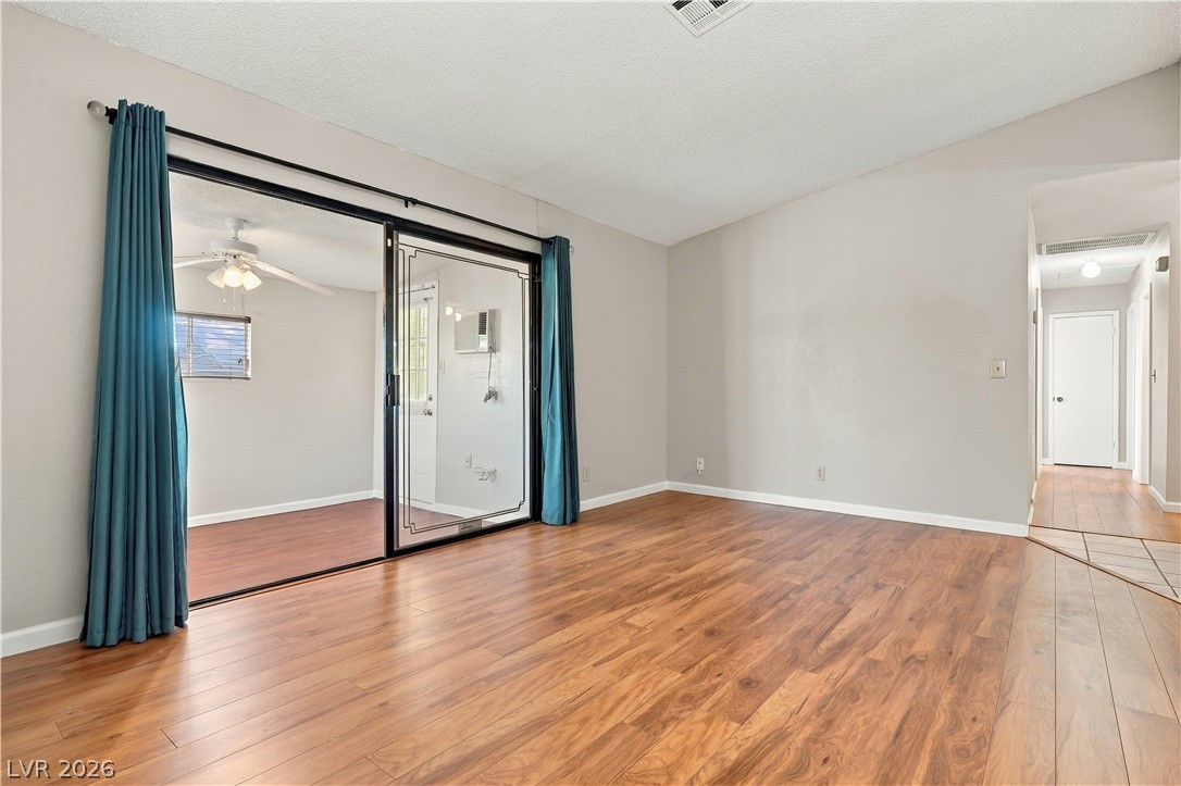 Photo 7 of 22, 1305 Jackson Avenue