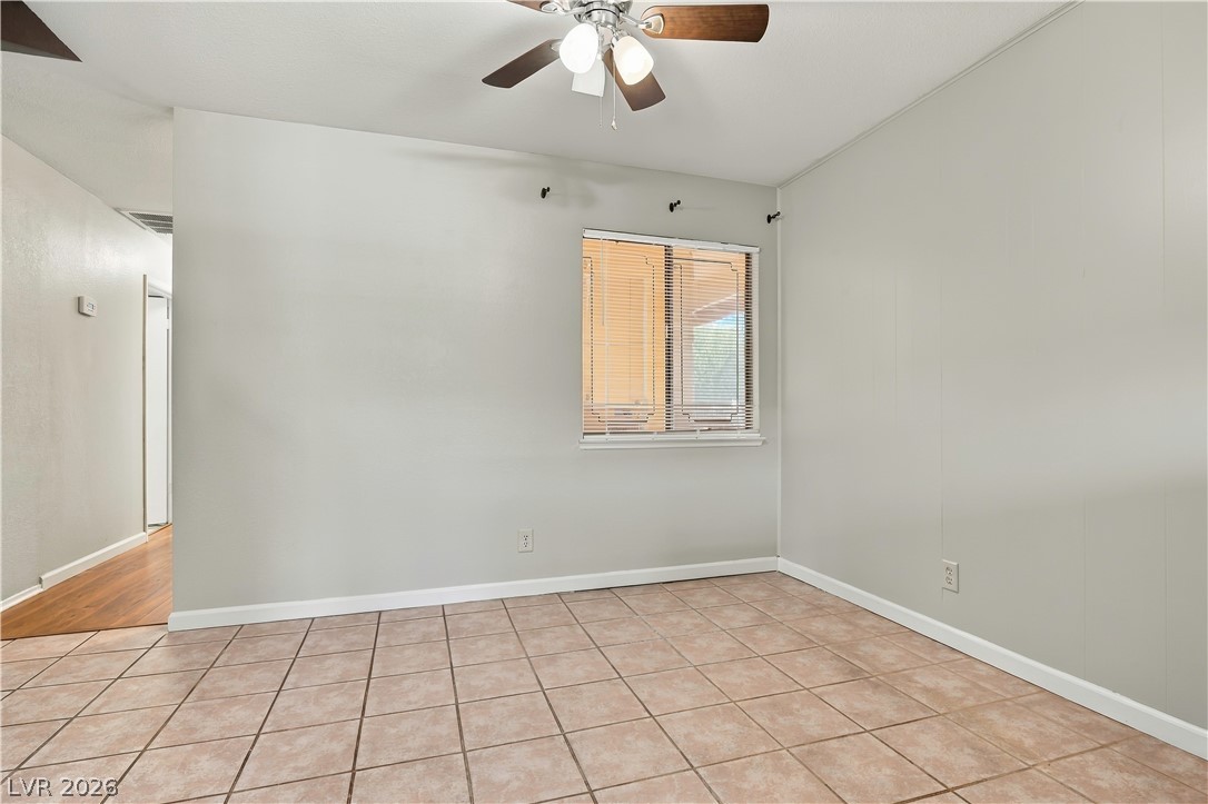 Photo 11 of 22, 1305 Jackson Avenue