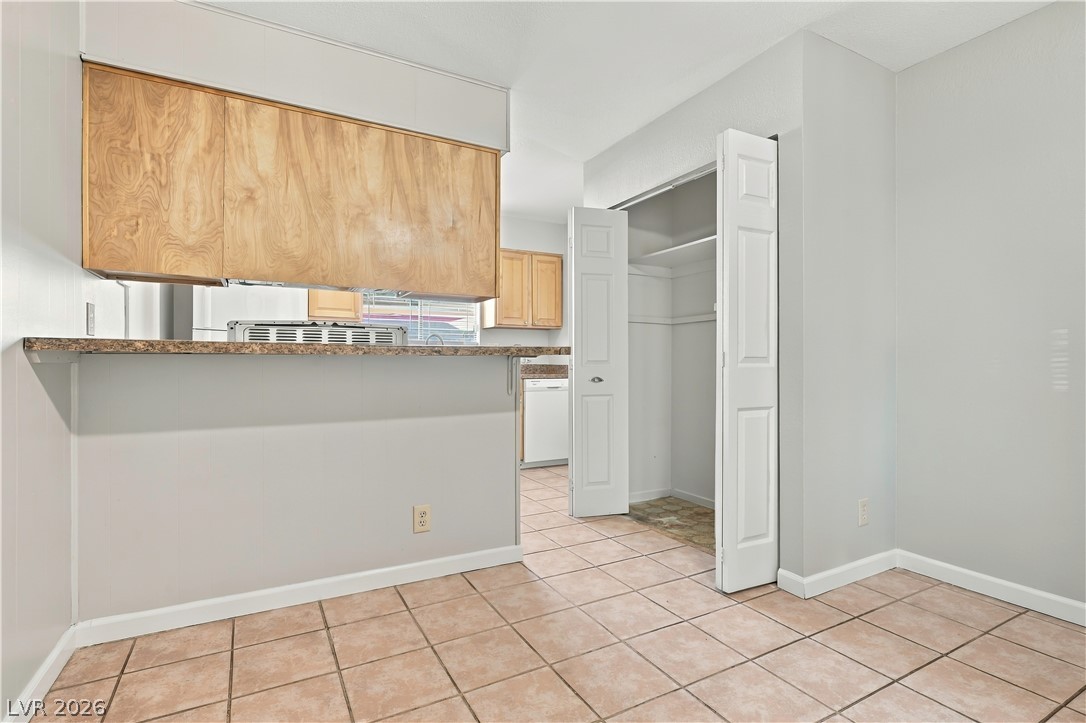 Photo 12 of 22, 1305 Jackson Avenue
