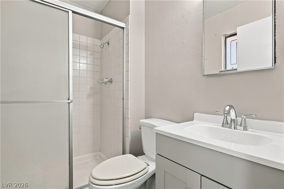 Photo 17 of 22, 1305 Jackson Avenue