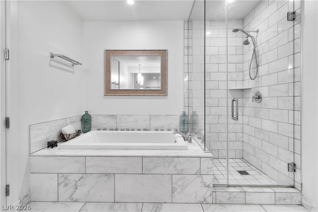 Photo 14 of 22, 4471 Dean Martin Drive #606
