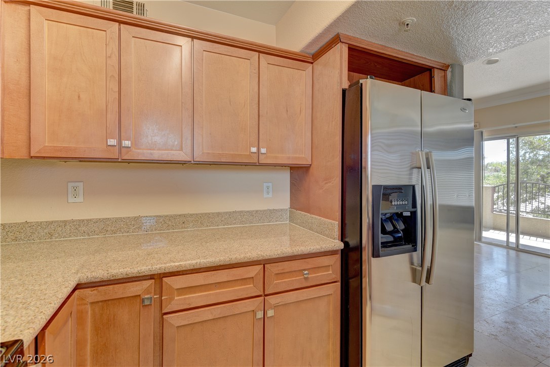 Photo 5 of 4400 S JONES Boulevard #3138